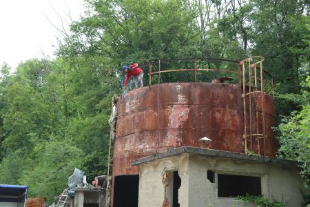 Rezervoar z mazutom 1